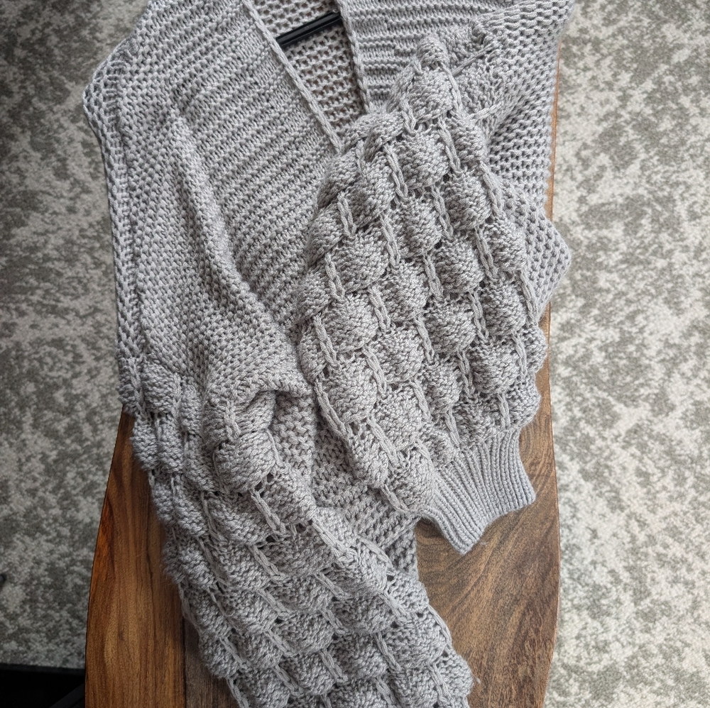 Elegant Gray Women's Sweater